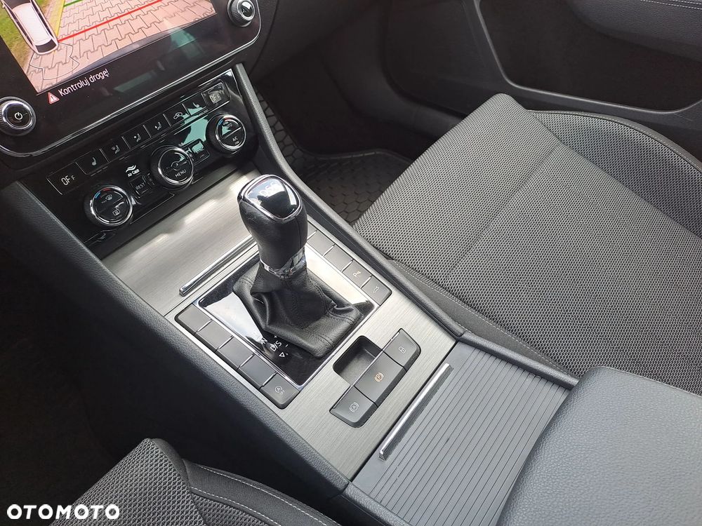 Skoda Superb 1.5 TSI Style DSG - 16