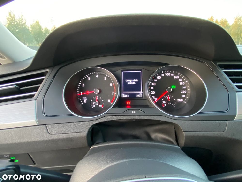 Volkswagen Passat - 26