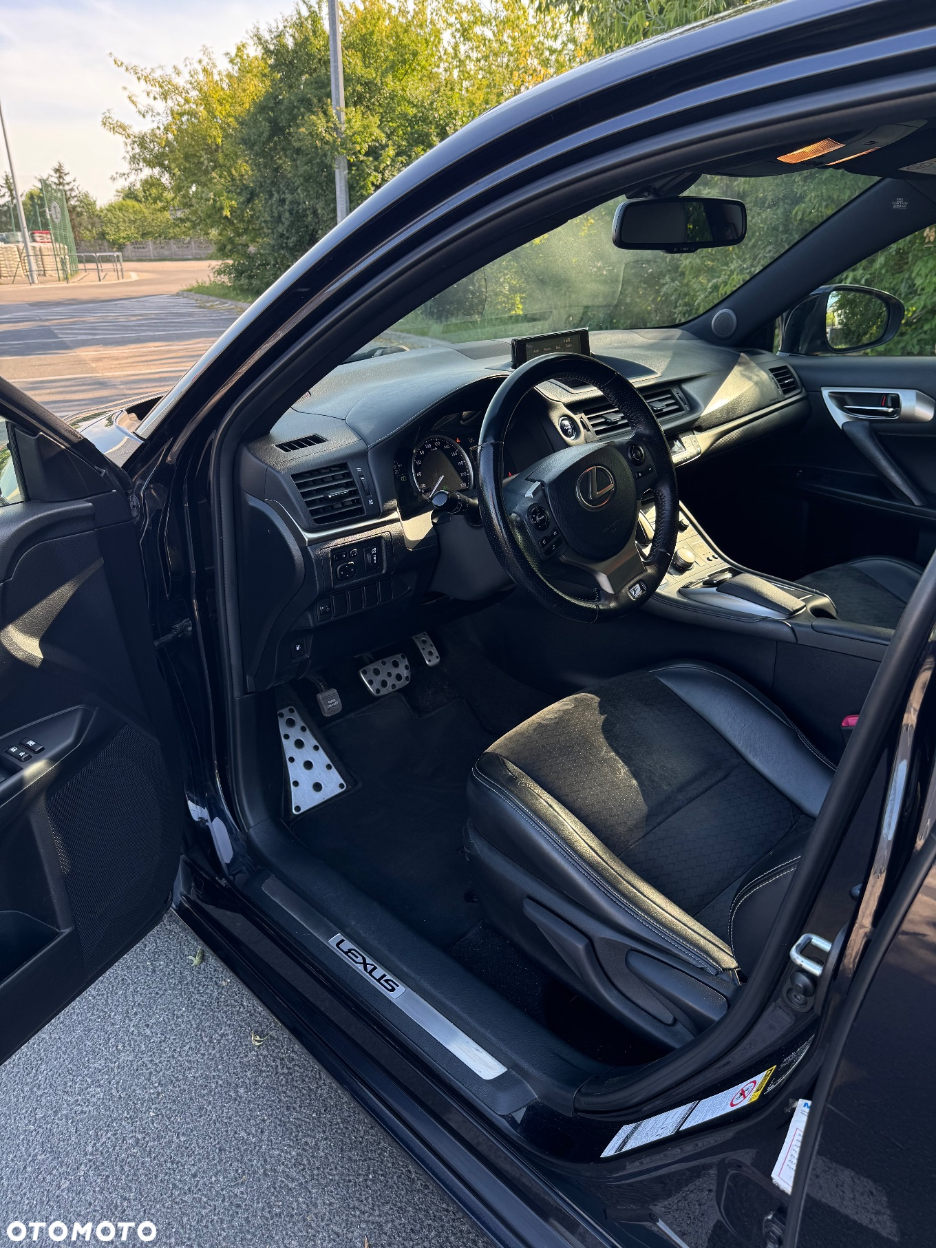 Lexus CT - 17