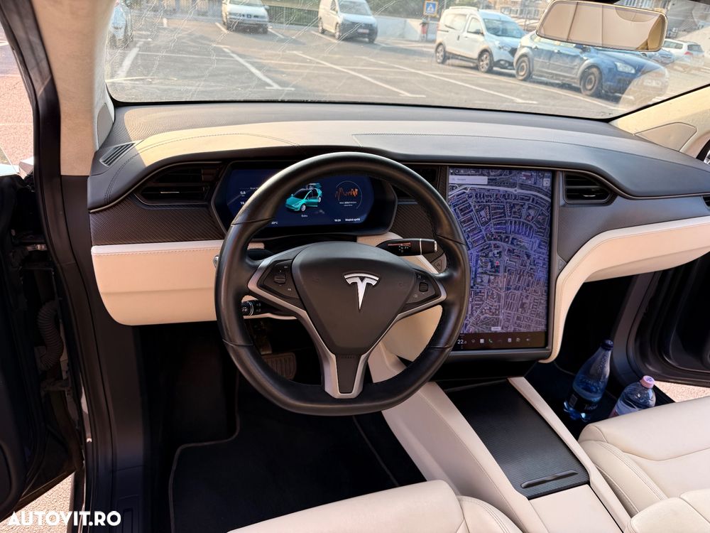 Tesla Model X P100D Allradantrieb - 12