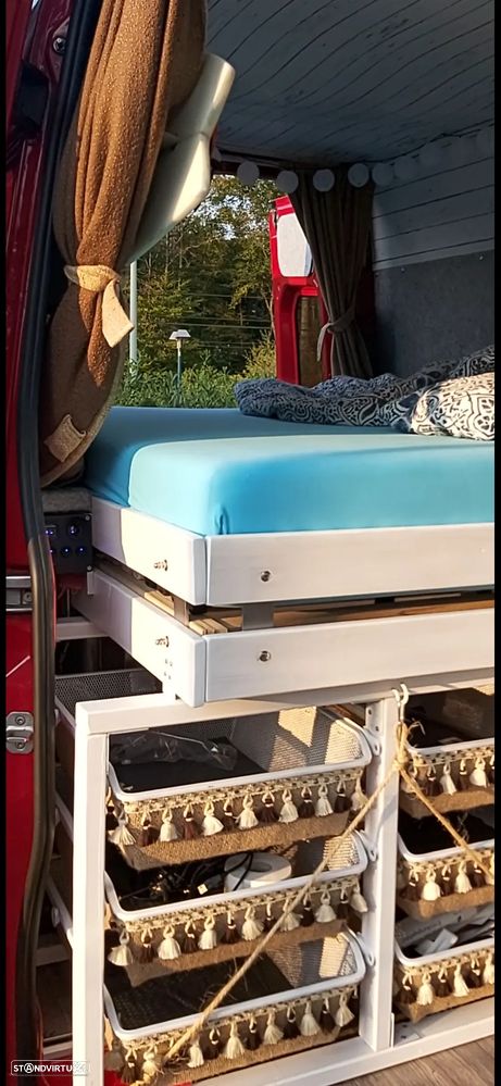 VW Grand California Crafter 2.5 TDI Autocaravana - 11
