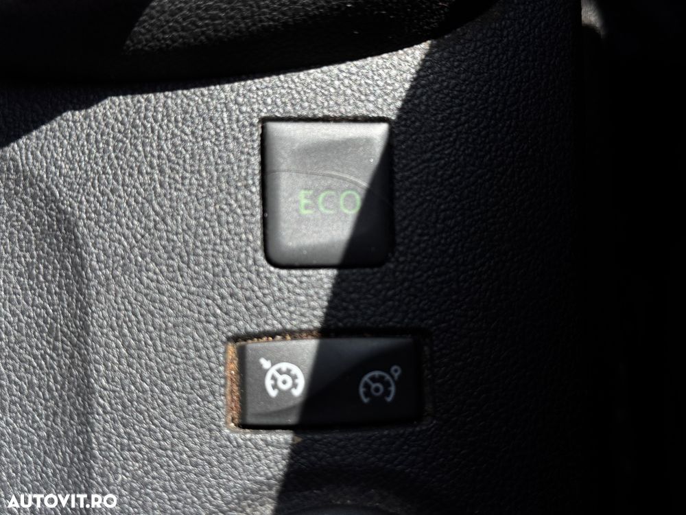 Renault Captur TCe 90 Life - 24