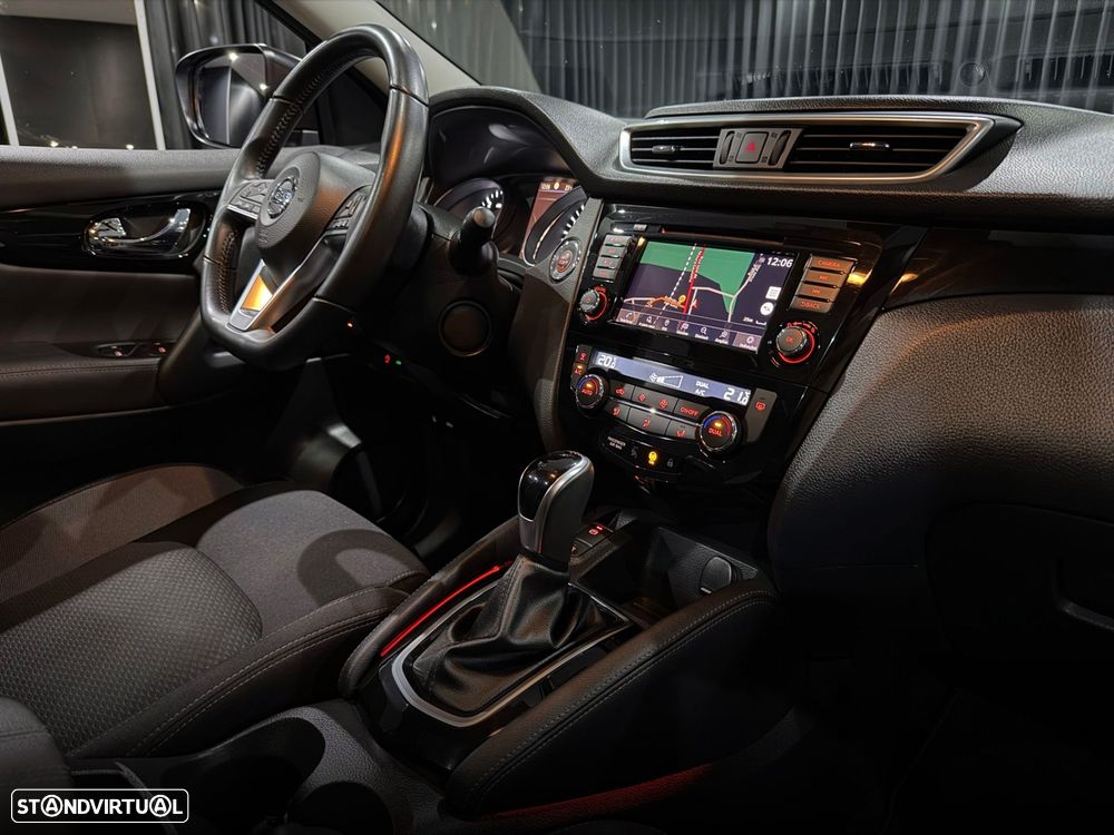 Nissan Qashqai 1.5 dCi N-Connecta DCT - 34