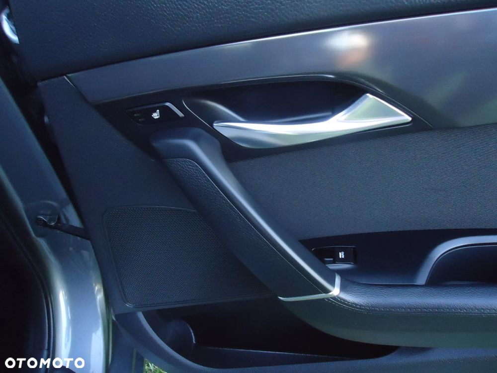 Hyundai i40 Kombi 2.0 Automatik Premium - 33