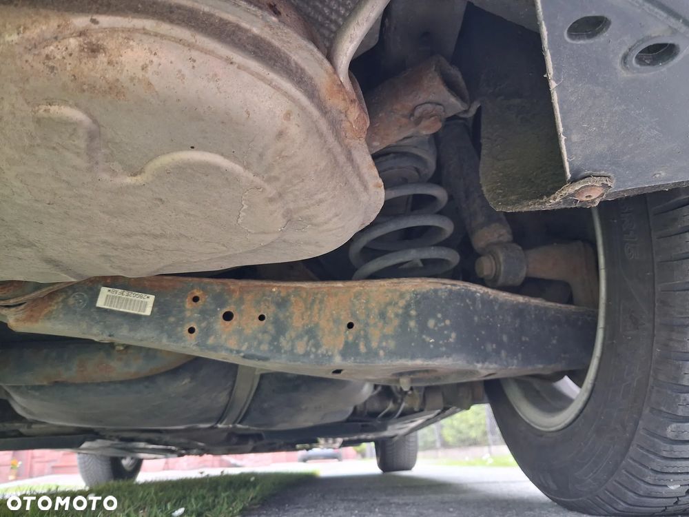 Volkswagen Golf 1.6 United - 38