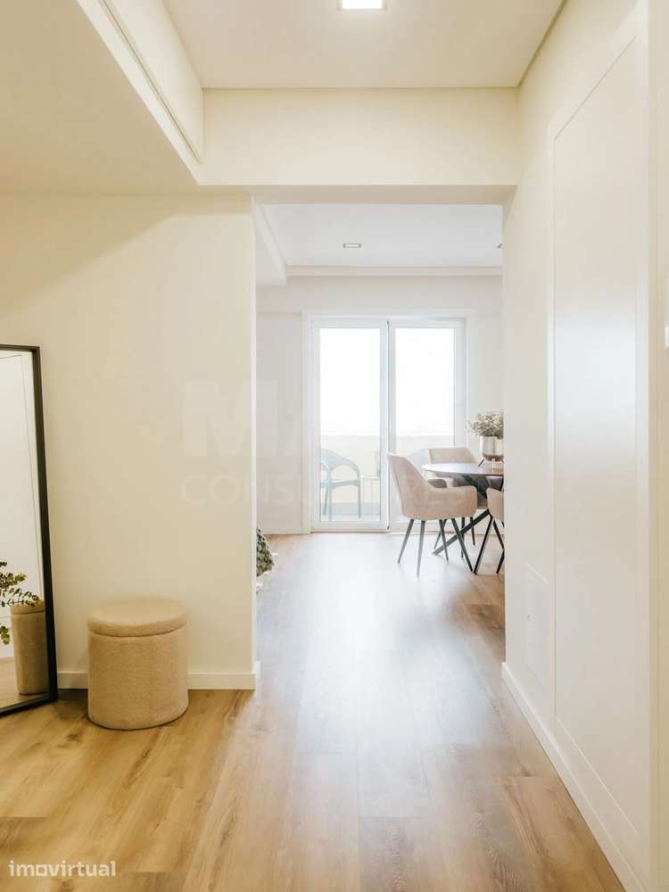 T3 Remodelado em Benfica | Varanda | Home Staging Incluído - Grande imagem: 5/24