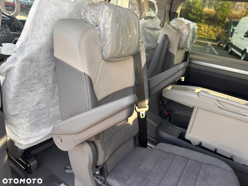 Volkswagen Multivan 2.0 TDI L2 Life DSG - 9