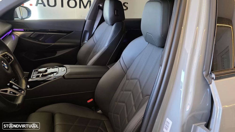 BMW 520 d Pack Desportivo M - 37
