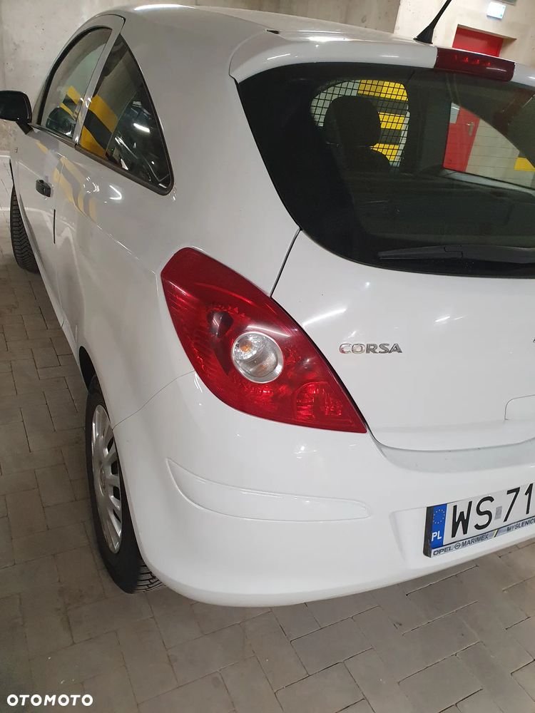 Opel Corsa 1.2 16V Enjoy - 5