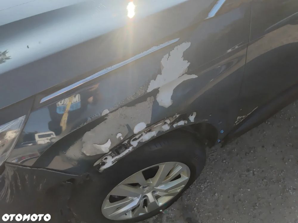 Peugeot 5008 1.2 PureTech Active S&S EAT8 - 7