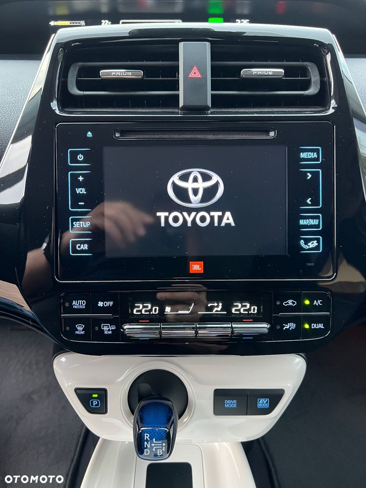 Toyota Prius 1.8 Hybrid Executive - 28