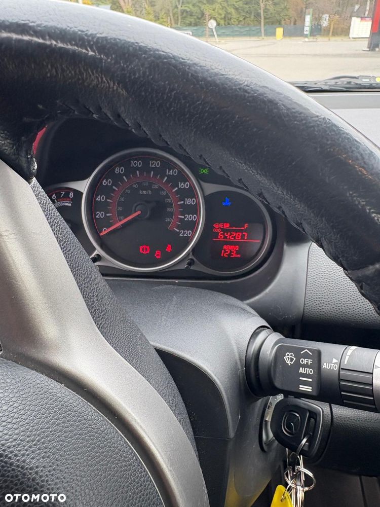 Mazda 2 1.3 Exclusive - 7