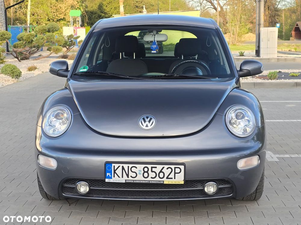 Volkswagen New Beetle - 1
