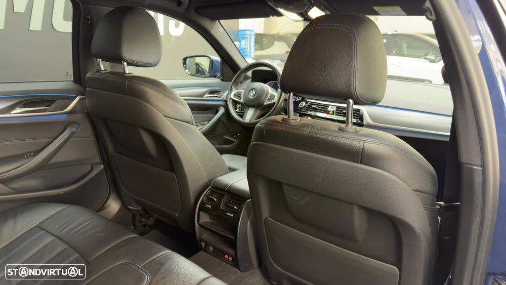BMW 530 e Pack Desportivo M - 45