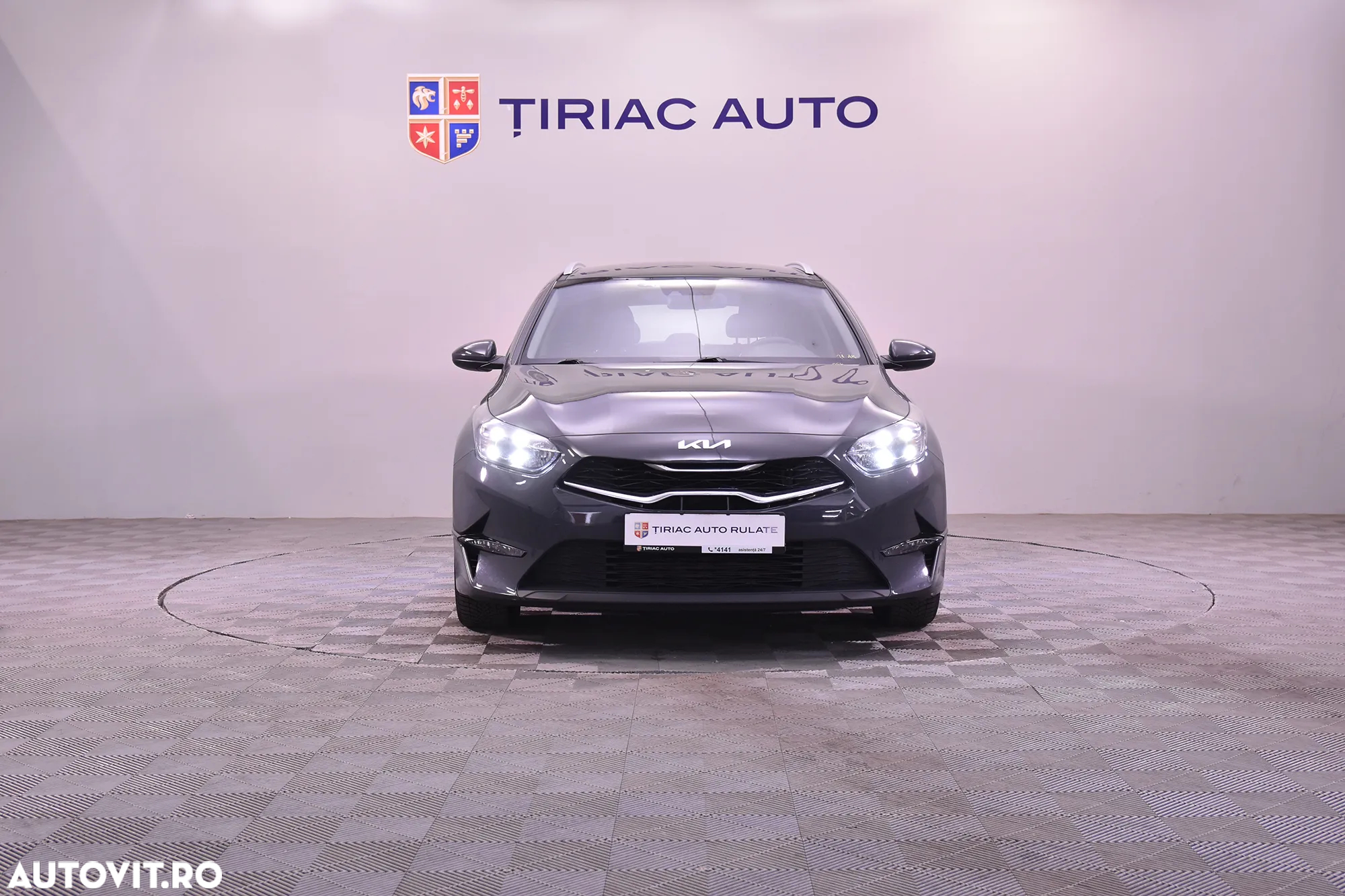 Kia Ceed - 8