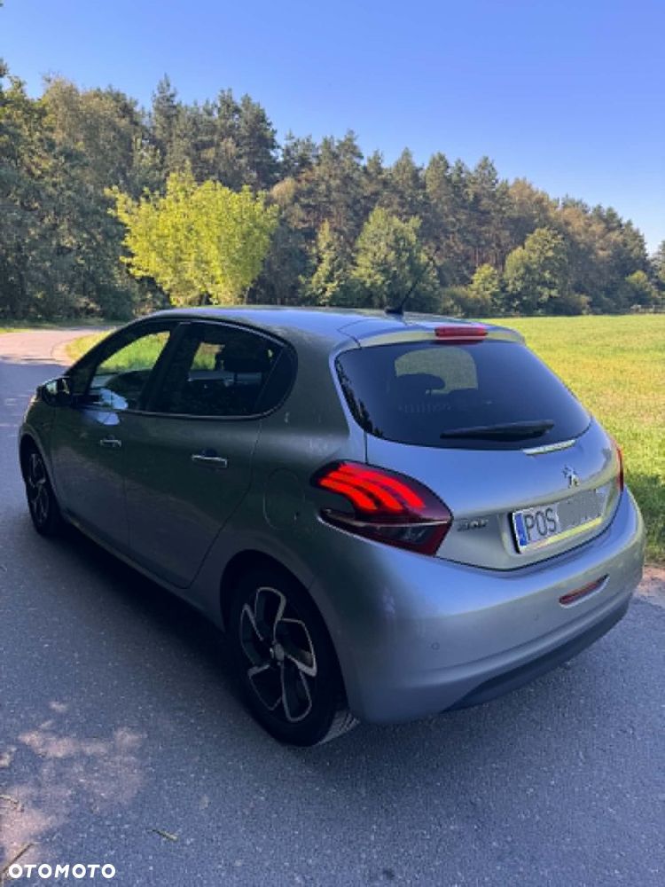 Peugeot 208 1.5 BlueHDi Allure S&S - 3