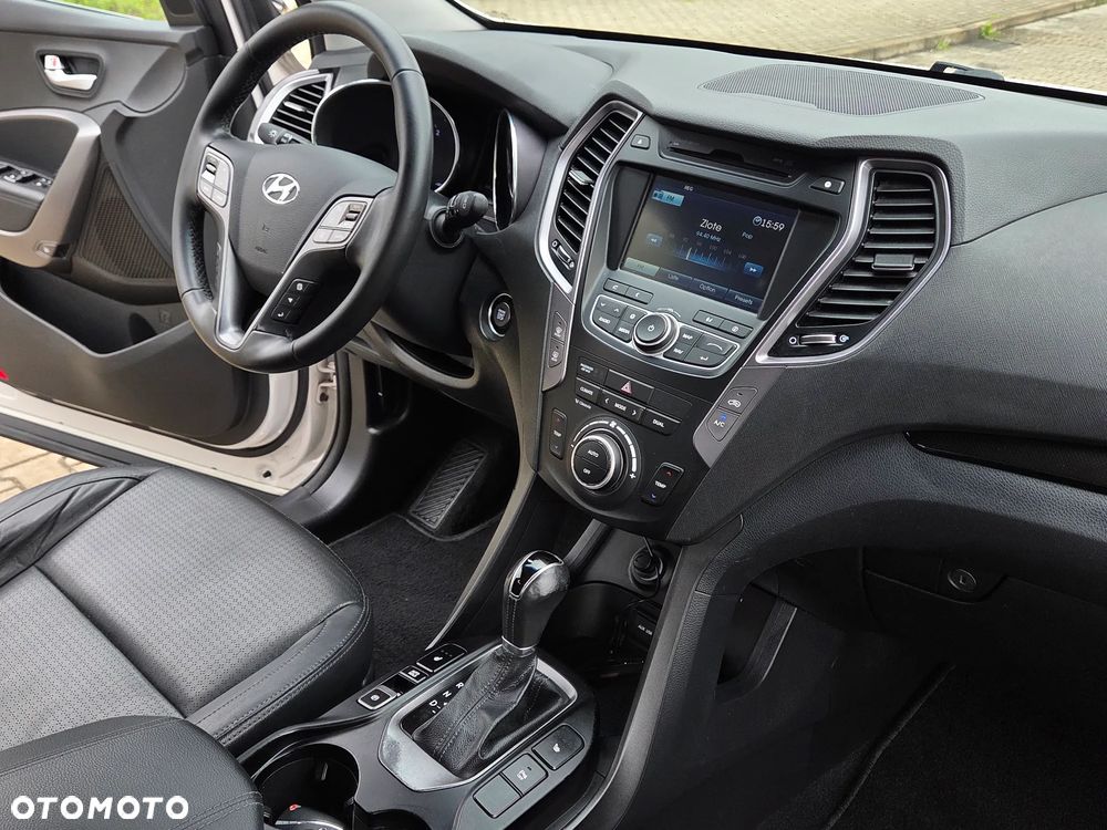 Hyundai Santa Fe 2.2 CRDi 4WD CPF Automatik Premium - 18
