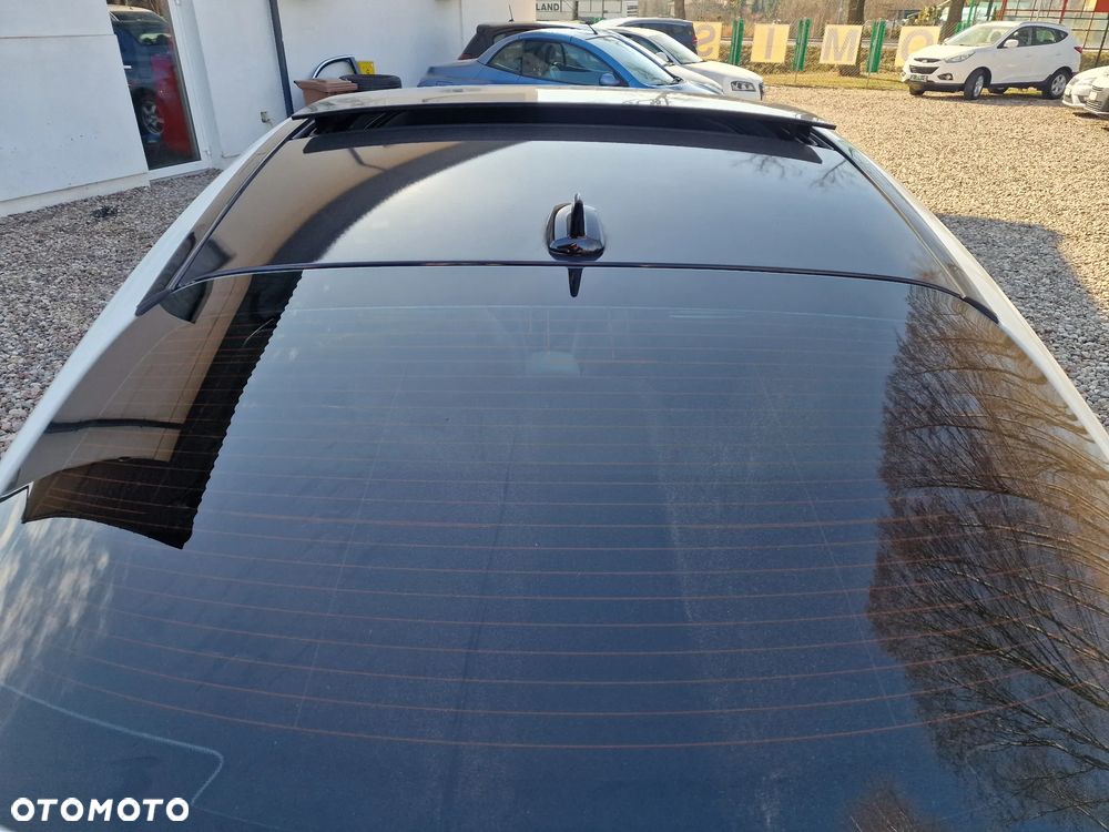 Mercedes-Benz CLA - 24