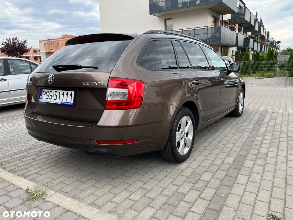 Skoda Octavia 1.4 TSI Ambition DSG - 5