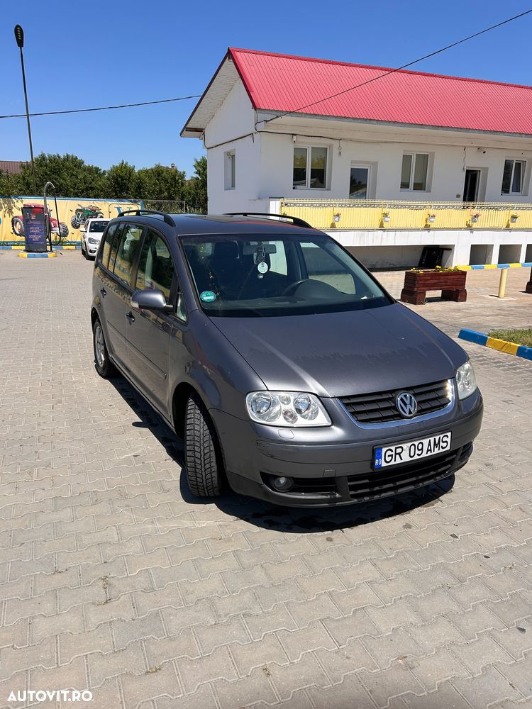 Volkswagen Touran 2.0 TDI Highline - 1
