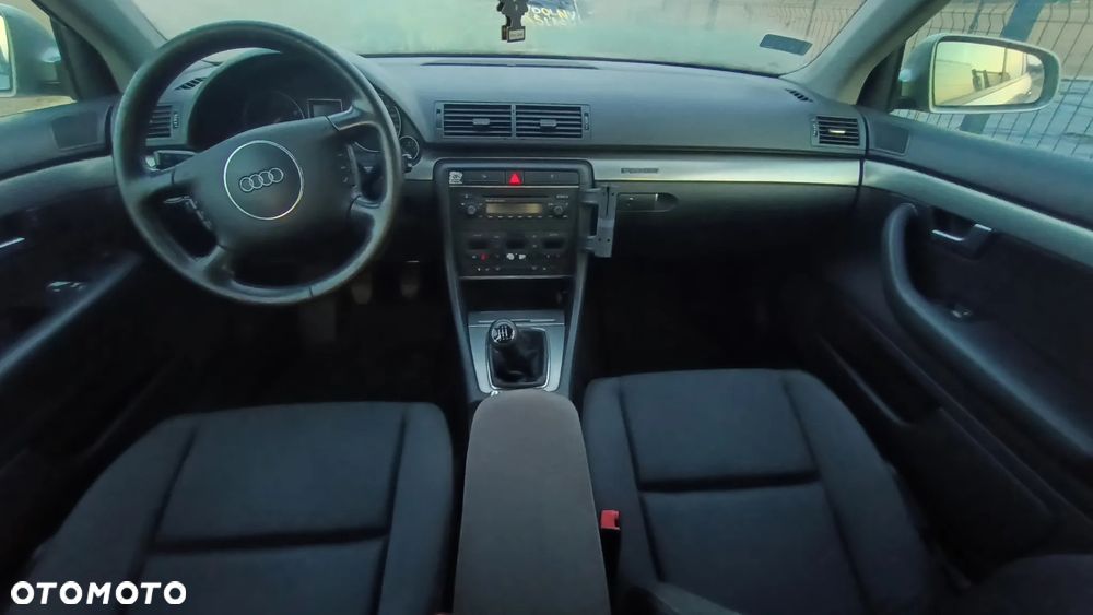 Audi A4 Avant 1.8T Quattro - 8