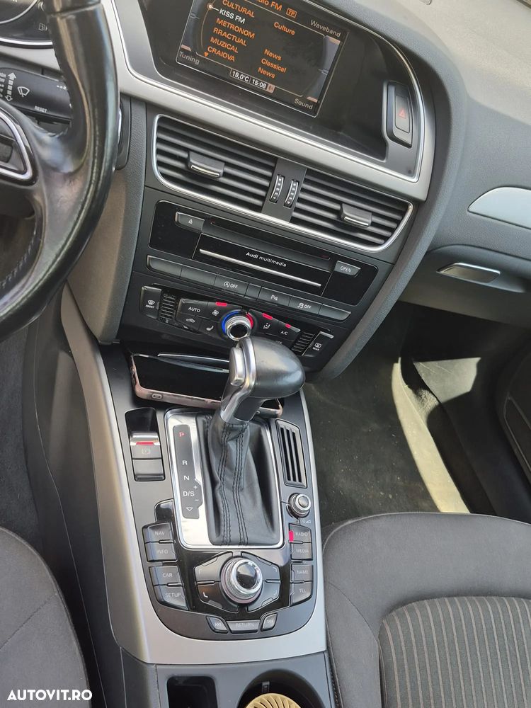 Audi A4 2.0 TDI DPF clean multitronic Attraction - 9