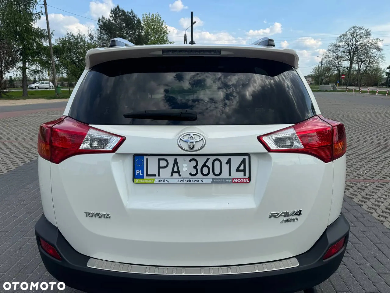 Toyota RAV4 2.2 D-CAT Premium - 6
