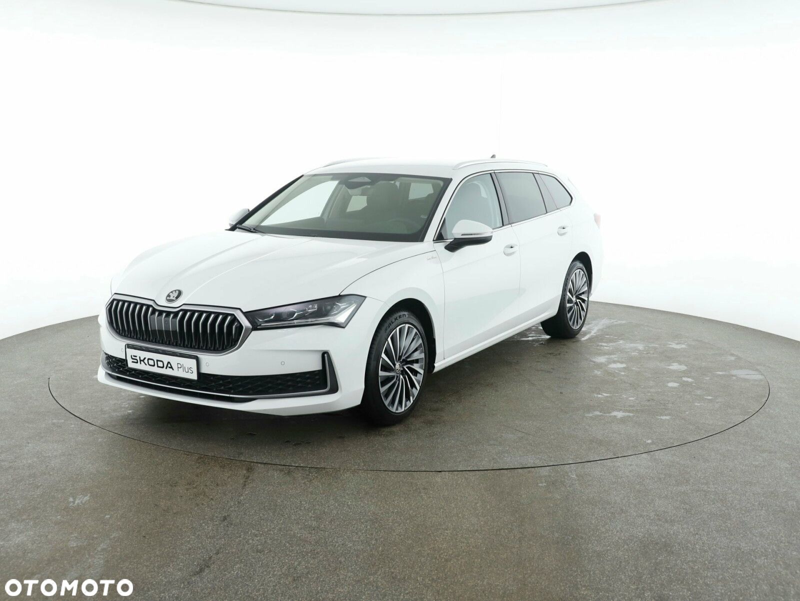 Skoda Superb 1.5 TSI L&K DSG - 1