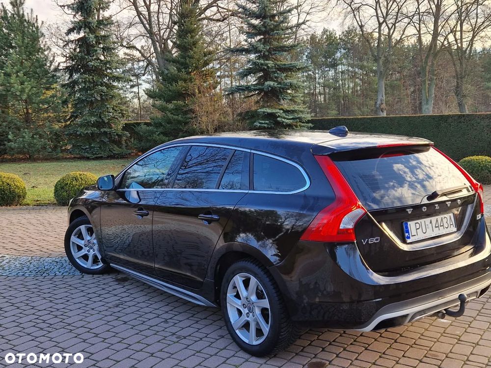 Volvo V60 D2 Momentum - 4