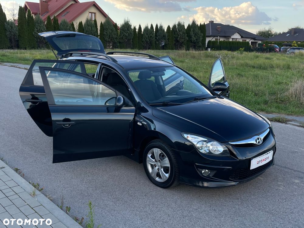 Hyundai i30 i30cw 1.6 CRDi blue Classic - 37