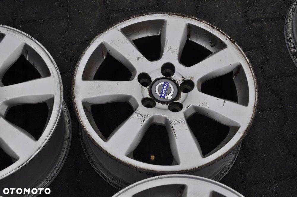 VOLVO  FELGI ALUMINIOWE 16 7.0 5X108 ET50 - 8