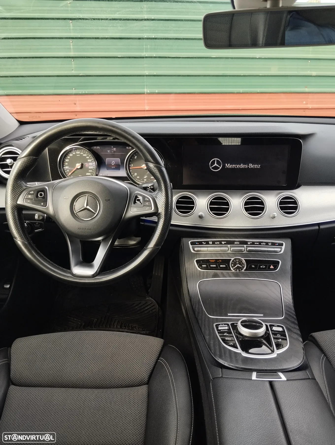Mercedes-Benz E 220 d Avantgarde+ - 24
