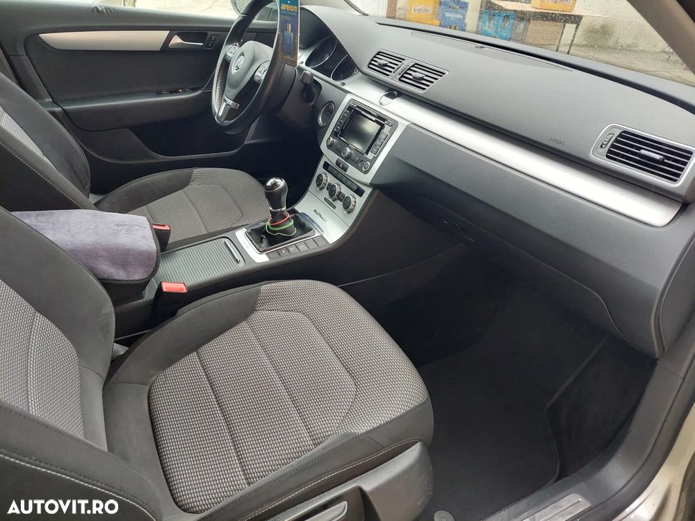 Volkswagen Passat 2.0 TDI 4Motion BlueMotion Technol. Business Edition - 9