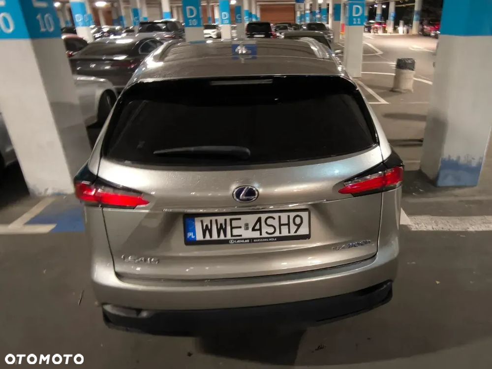 Lexus NX 300h Elegance AWD - 24