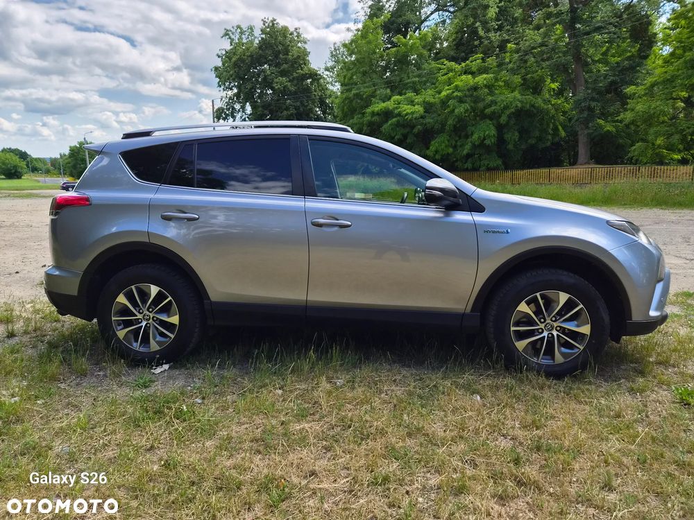 Toyota RAV4 Hybrid Premium 4x2 - 13