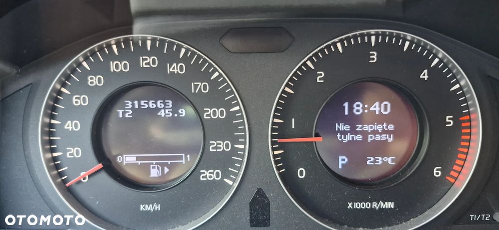 Volvo XC 70 - 15
