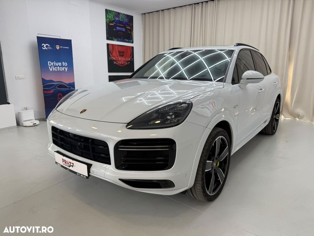 Porsche Cayenne Turbo S E-Hybrid Tiptronic S - 3