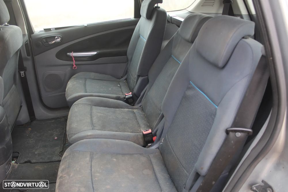 Ford S-Max 1.8 TDCi Titanium 7L - 7