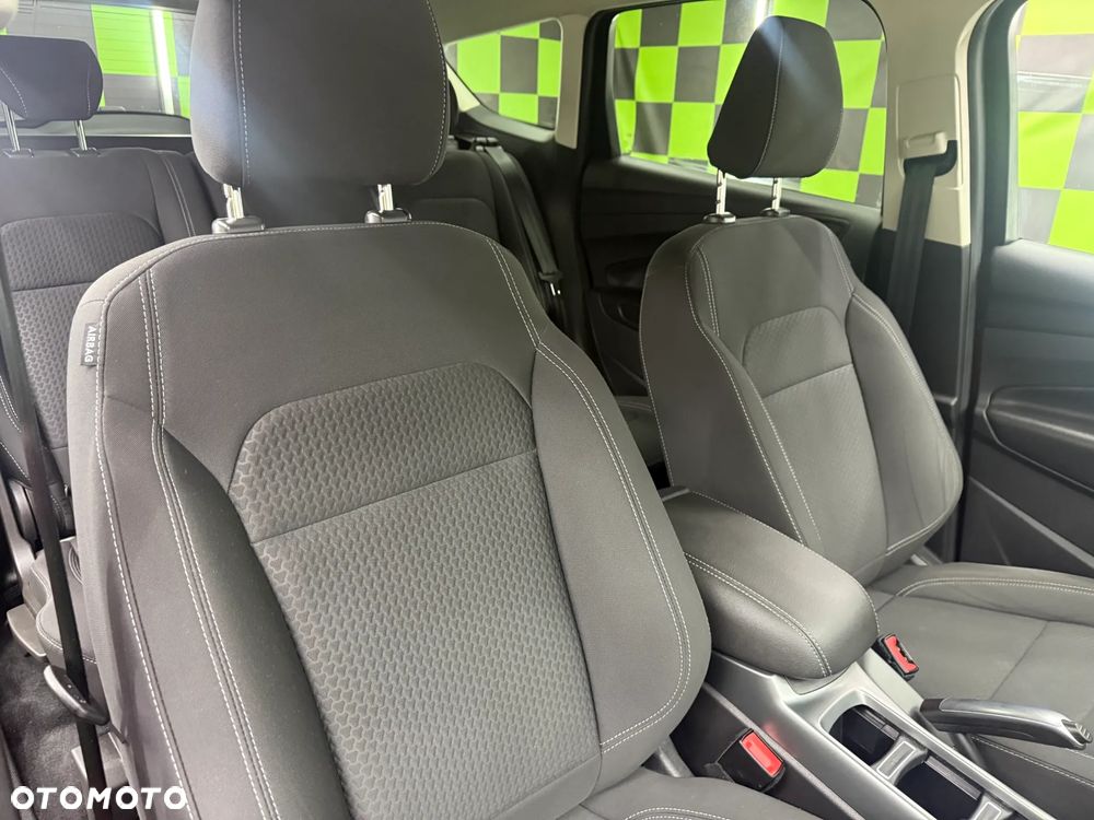 Ford Kuga - 13