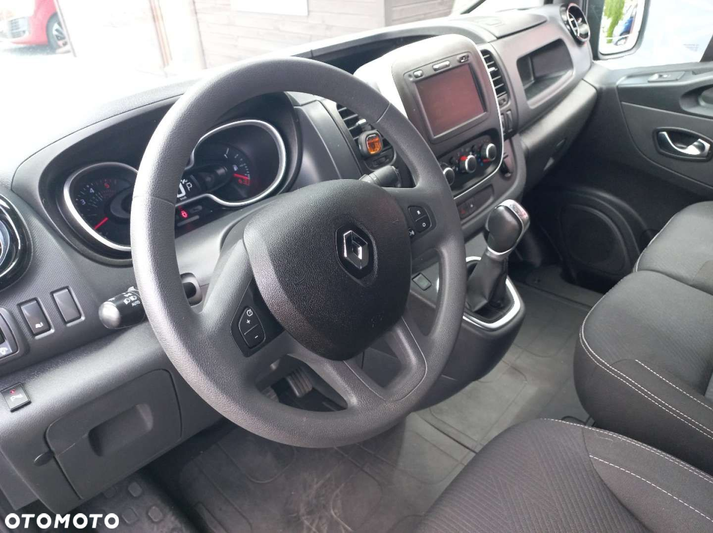 Renault TRAFIC - 13