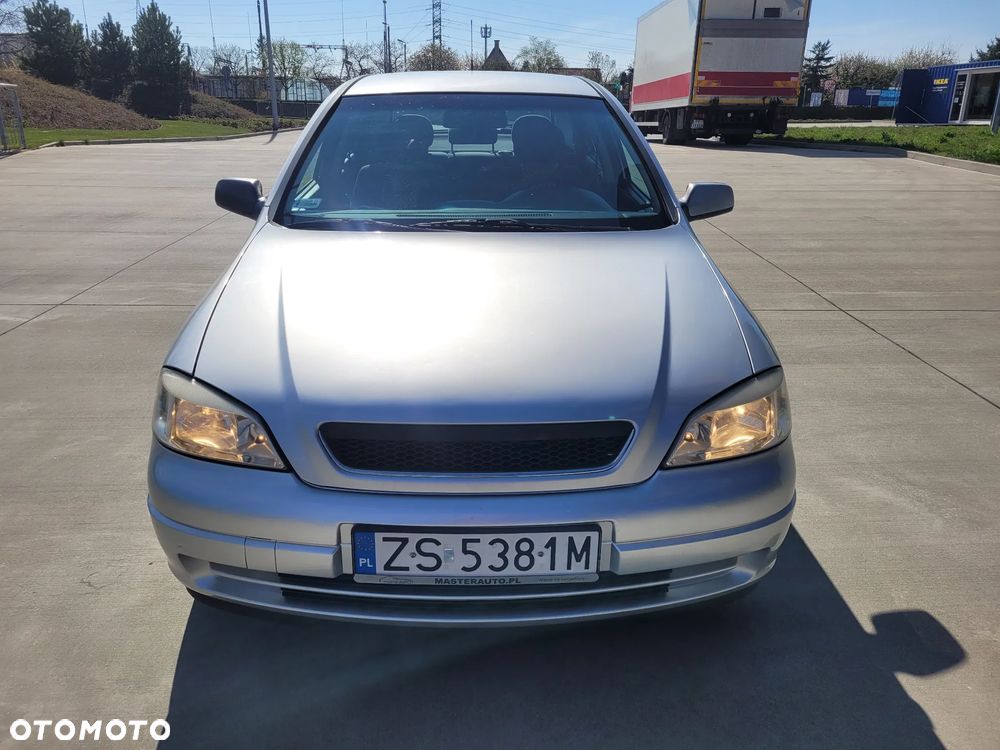 Opel Astra 1.4 Start - 1