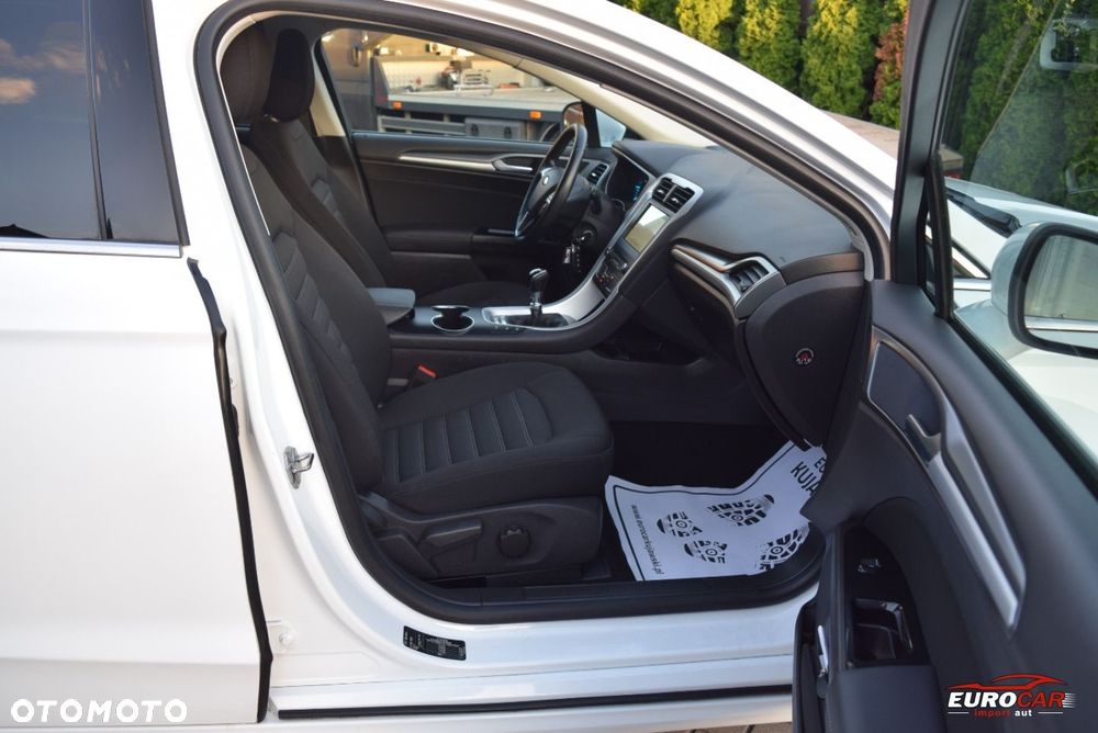 Ford Mondeo 2.0 TDCi Titanium - 17