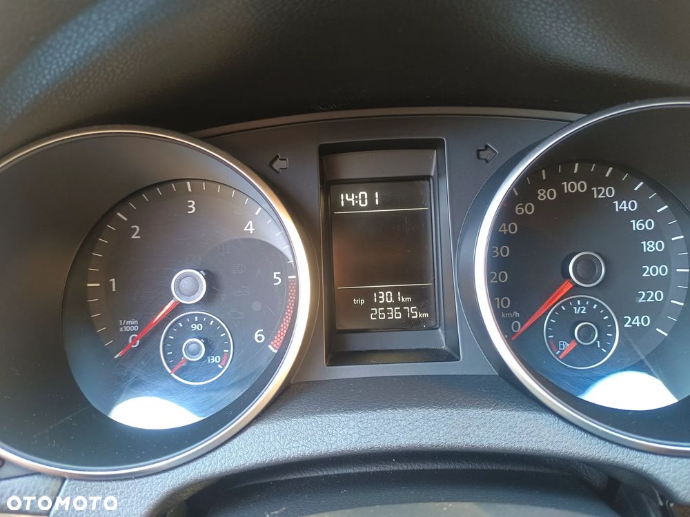 Volkswagen Golf - 11