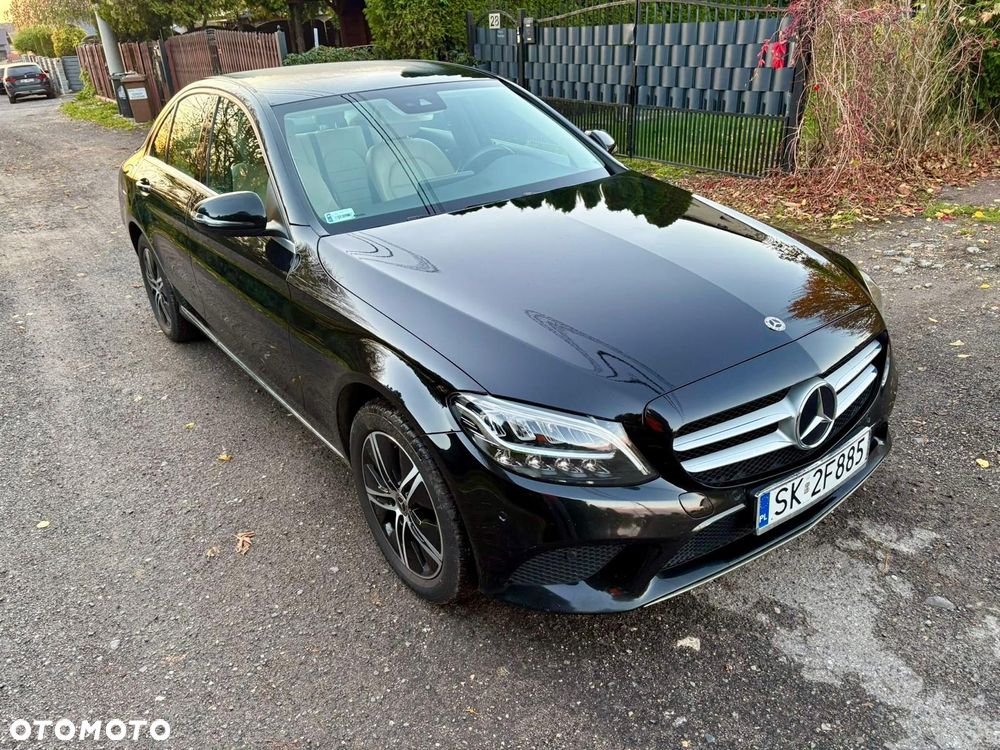 Mercedes-Benz C-Class 2018 photo 2