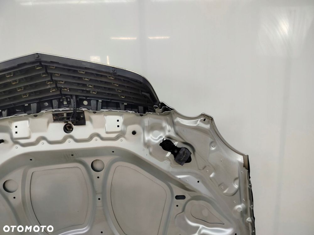 mercedes w211 lift 06r- maska pokrywa silnika 775 - 13