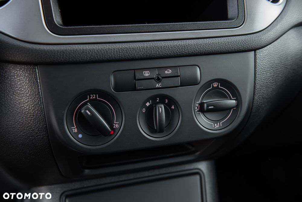 Volkswagen Tiguan - 21