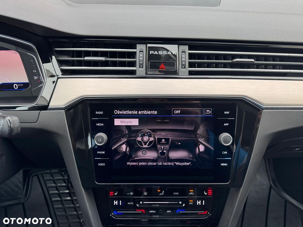 Volkswagen Passat Variant 2.0 TDI EVO Elegance DSG - 28