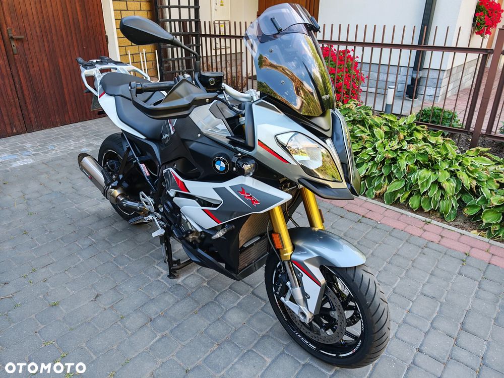BMW S