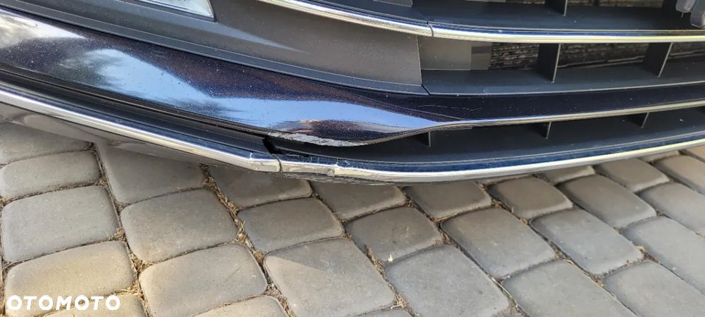 Volkswagen Passat - 12