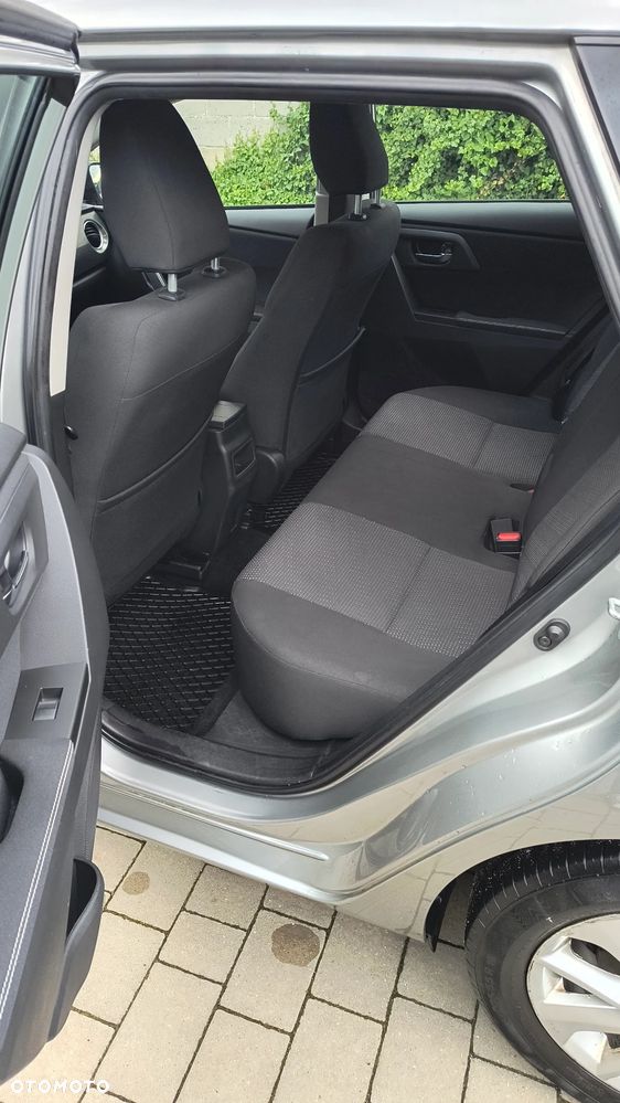 Toyota Auris 1.4 D-4D Premium - 9